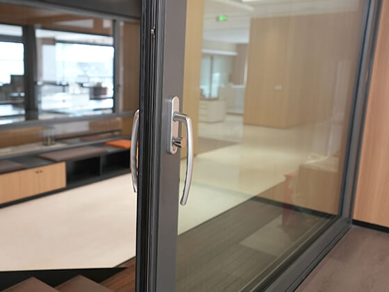 Urugi rwo guterura ruremereye rwa GLT145X Classic (3)