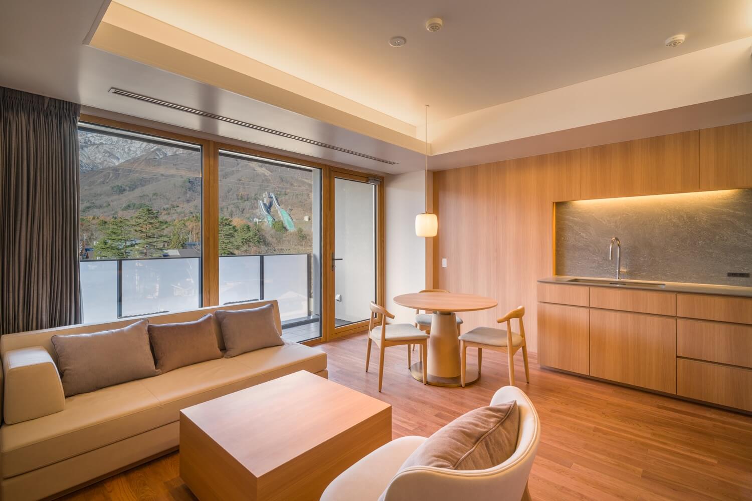 Proiect hotelier din lemn și aluminiu japonez (4)