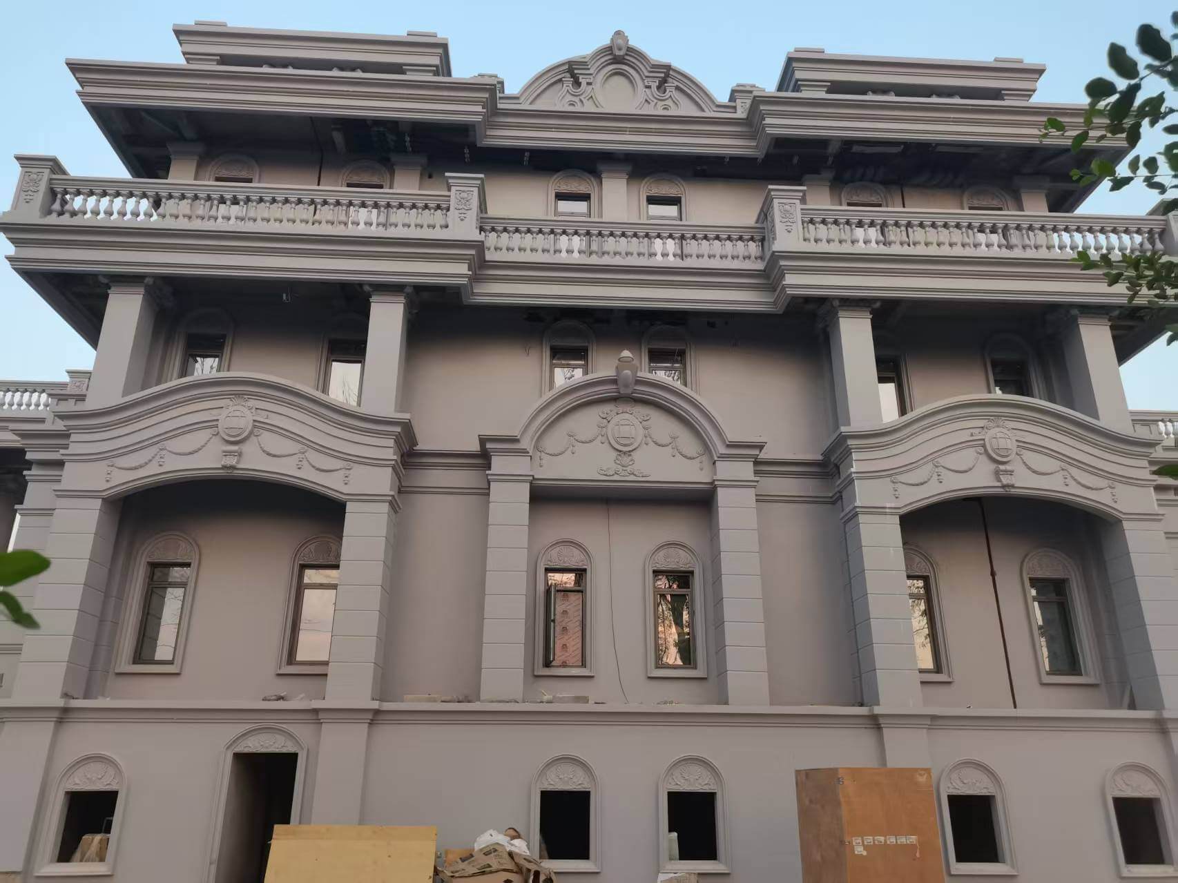 Laos Arch Aluminum Windows ug Doors Villa (3)