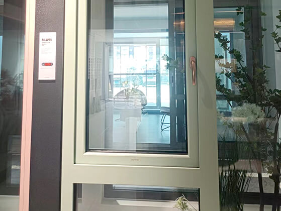 MLW95 平开木铝合金窗 (1)