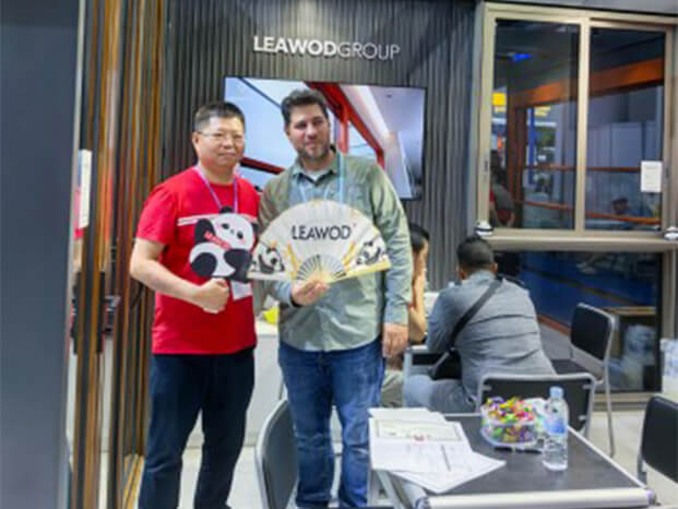 معيار دنيا کي فتح ڪري ٿو! ليوڊ ڪينٽن فيئر ۾ دروازن ۽ ونڊوز جي نئين رجحان جي اڳواڻي ڪري ٿو (4)