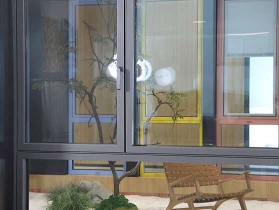 экраны бар slimframe еңкейтетін терезесі (1)